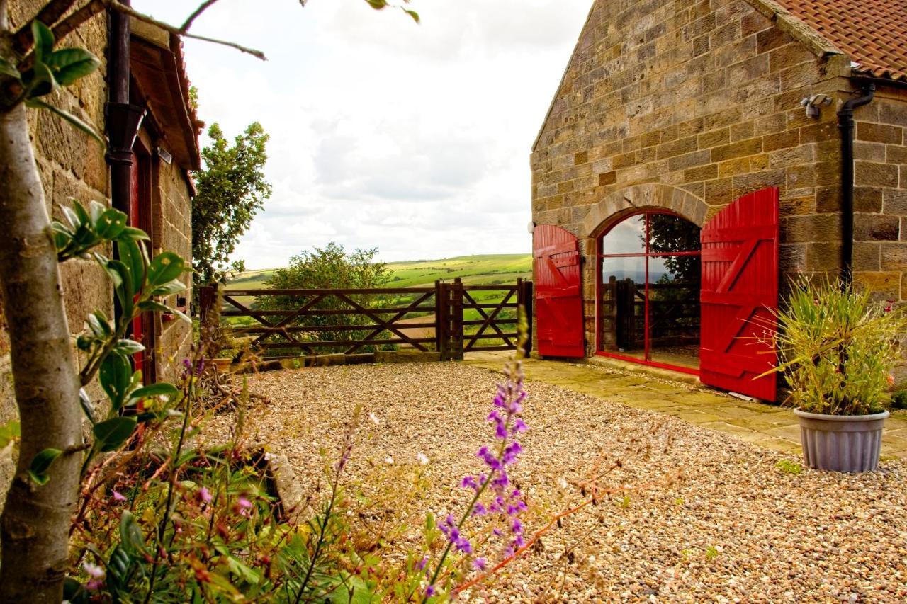 Spangle Cottage, Borrowby Farm Cottages สเตทส์ ภายนอก รูปภาพ