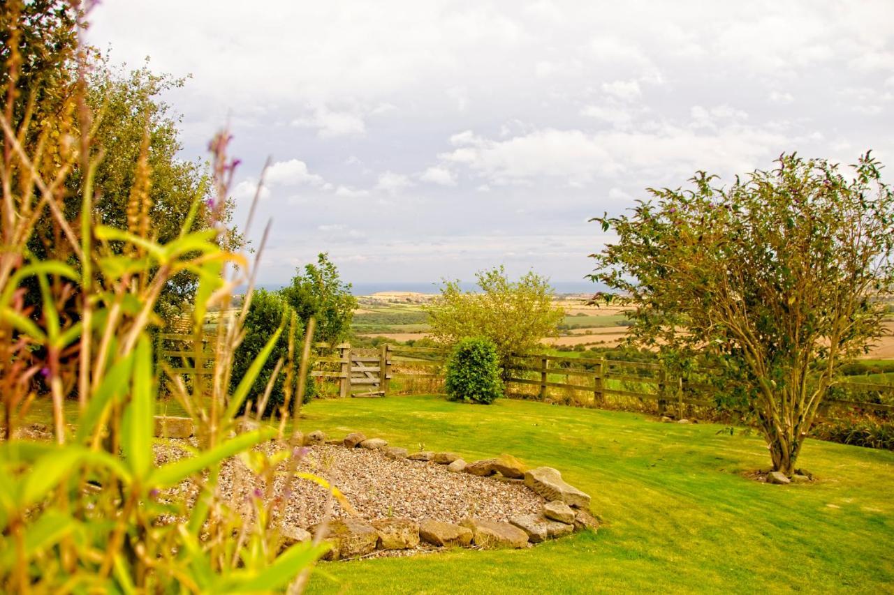 Spangle Cottage, Borrowby Farm Cottages สเตทส์ ภายนอก รูปภาพ